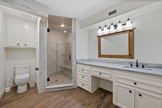 11707 Edgewater Court, Montgomery, TX 77356