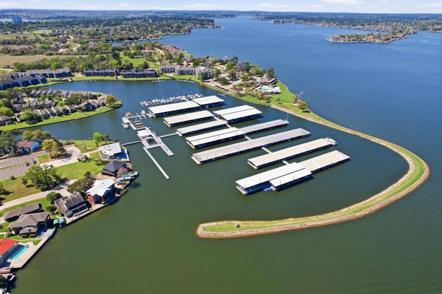 11707 Edgewater Court, Montgomery, TX 77356