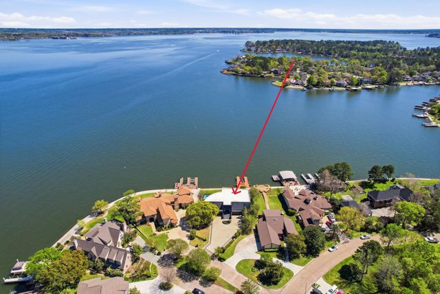 11707 Edgewater Court, Montgomery, TX 77356