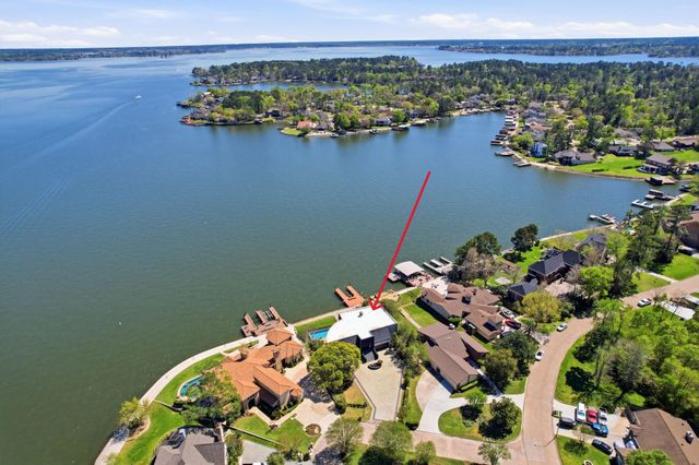 11707 Edgewater Court, Montgomery, TX 77356