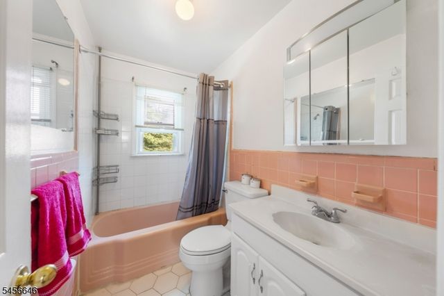 425 Adrianne Ct, City Of Orange Twp., NJ 07050