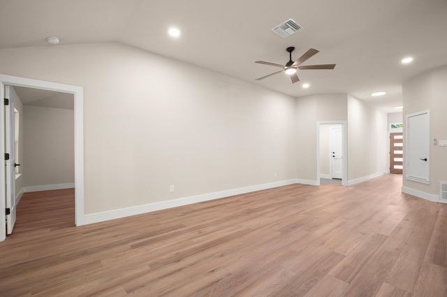 8802 Ampezo TRL, Austin, TX 78749