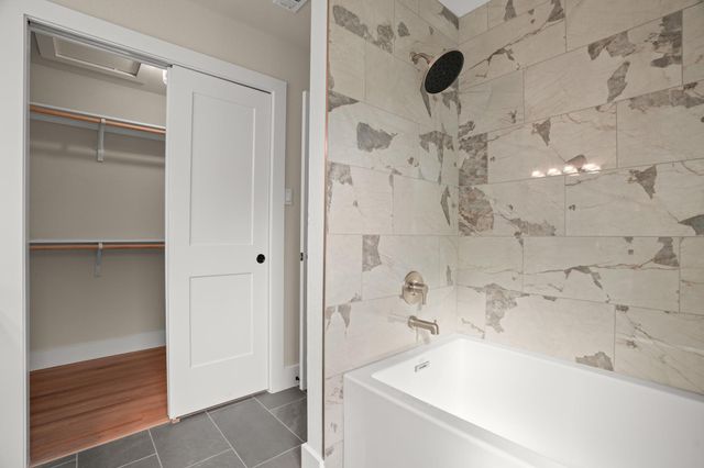 8802 Ampezo TRL, Austin, TX 78749