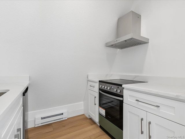 1579 N Sea Road, Southampton, NY 11968