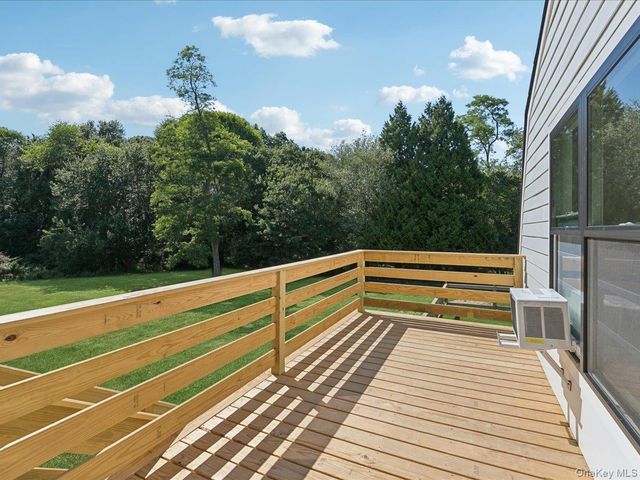 1579 N Sea Road, Southampton, NY 11968