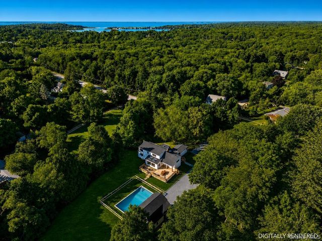 1579 N Sea Road, Southampton, NY 11968