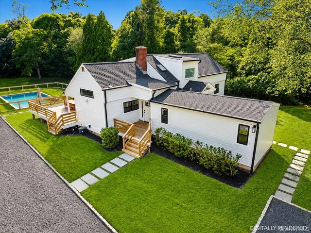 1579 N Sea Road, Southampton, NY 11968