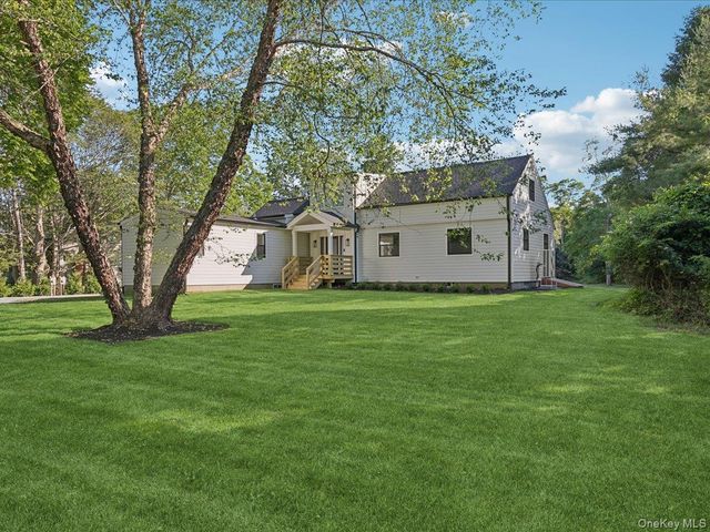1579 N Sea Road, Southampton, NY 11968