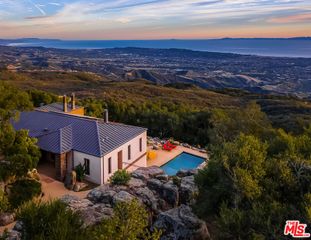 5651 W Camino Cielo, Santa Barbara, CA 93105