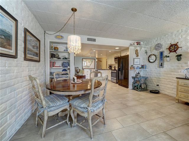 1419 S 11th St 102, Port Aransas, TX 78373