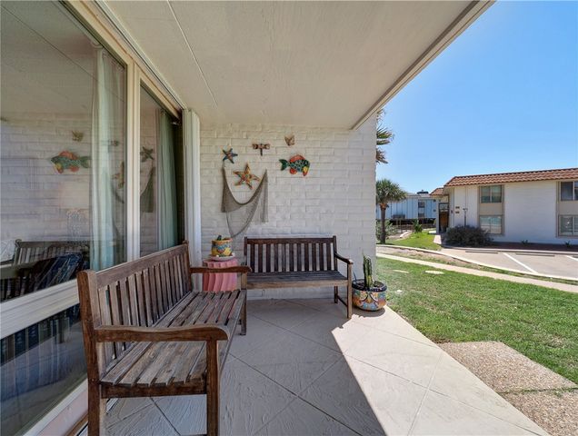1419 S 11th St 102, Port Aransas, TX 78373