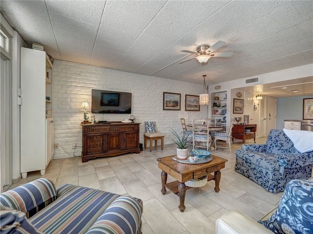 1419 S 11th St 102, Port Aransas, TX 78373