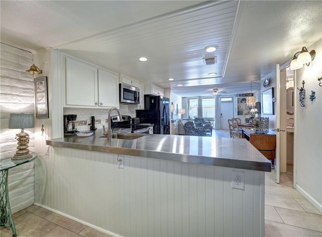 1419 S 11th St 102, Port Aransas, TX 78373