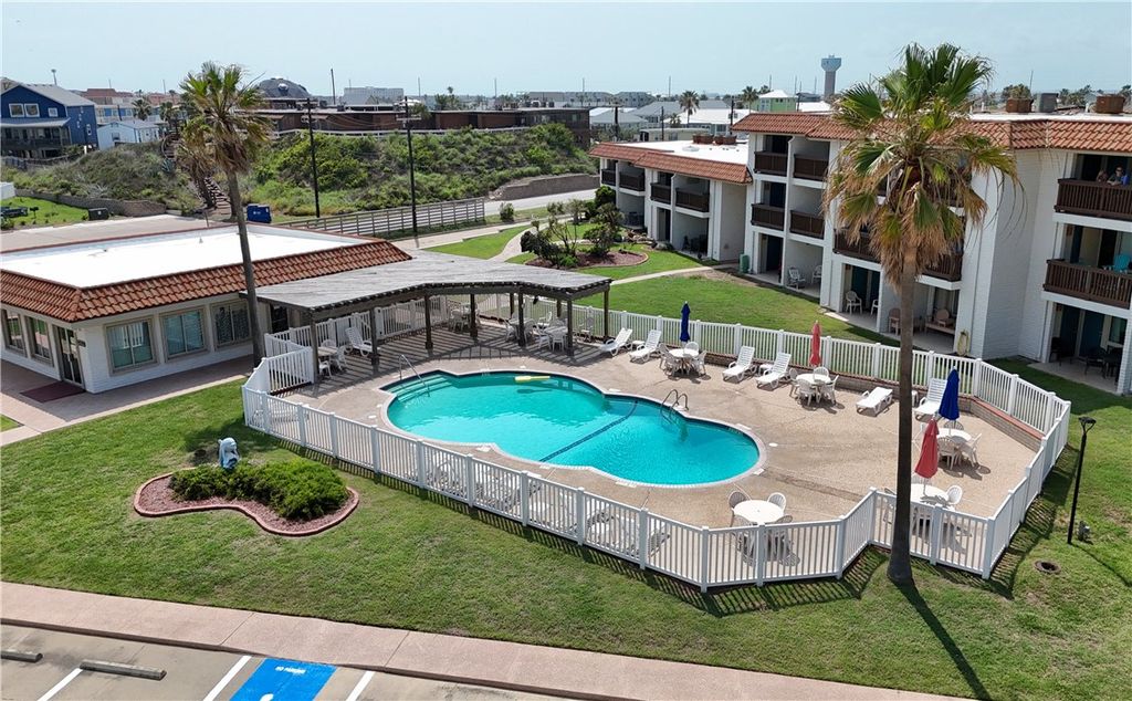 1419 S 11th St 102, Port Aransas, TX 78373 — photo 2