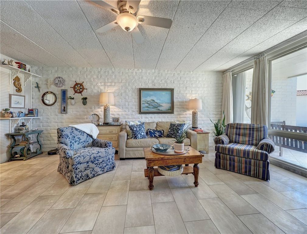 1419 S 11th St 102, Port Aransas, TX 78373 — photo 4
