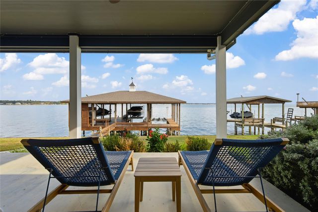 286 Indian Falls Lane, Livingston, TX 77351