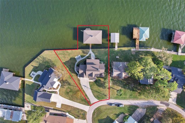 286 Indian Falls Lane, Livingston, TX 77351