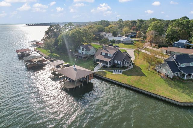 286 Indian Falls Lane, Livingston, TX 77351