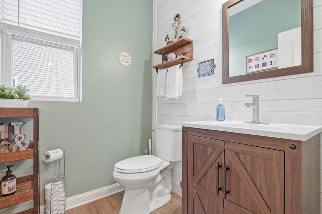 3236 Yellow Finch Way, Columbus, OH 43231
