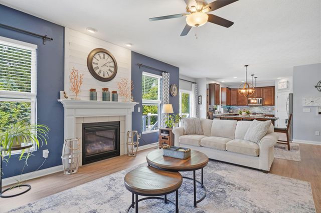 3236 Yellow Finch Way, Columbus, OH 43231
