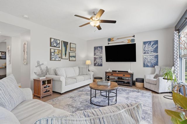 3236 Yellow Finch Way, Columbus, OH 43231
