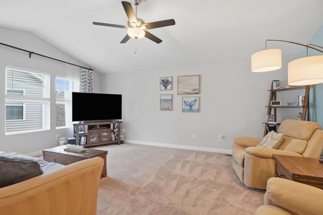 3236 Yellow Finch Way, Columbus, OH 43231