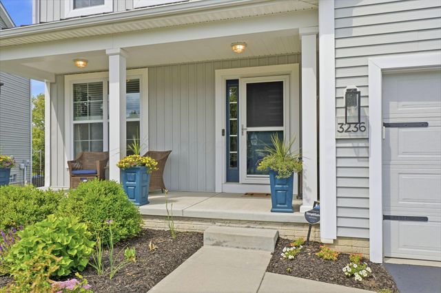 3236 Yellow Finch Way, Columbus, OH 43231