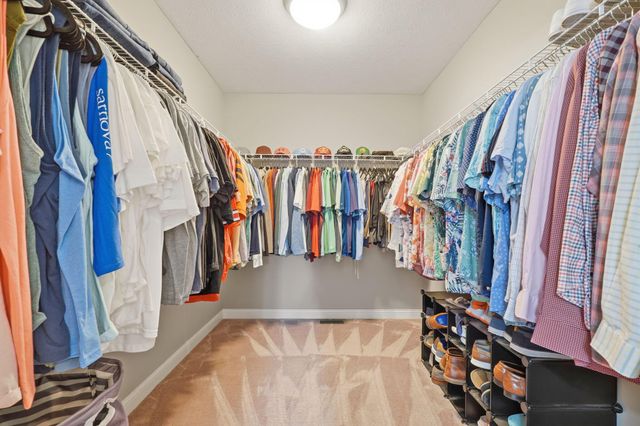 3236 Yellow Finch Way, Columbus, OH 43231