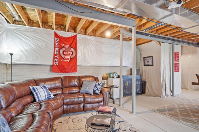 3236 Yellow Finch Way, Columbus, OH 43231