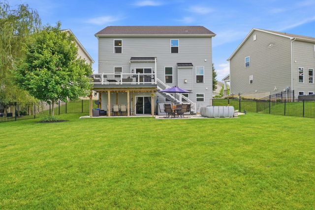 3236 Yellow Finch Way, Columbus, OH 43231
