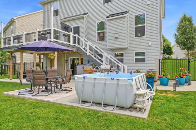 3236 Yellow Finch Way, Columbus, OH 43231