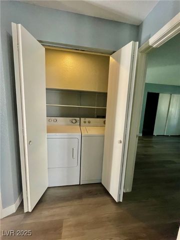 6881 Tamarus Street 101, Las Vegas, NV 89119