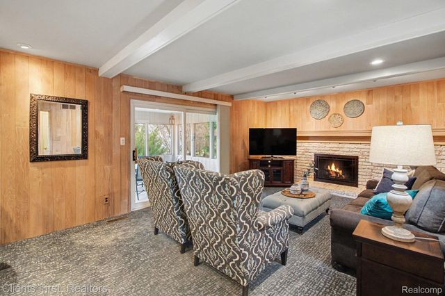 42356 Cotswold Court, Northville Township, MI 48168