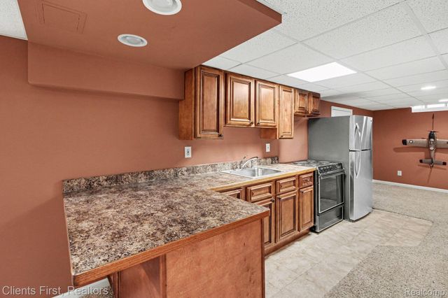 42356 Cotswold Court, Northville Township, MI 48168