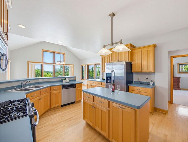 W225N3524 Wethersfield ROAD, Pewaukee, WI 53072