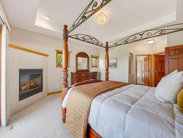 W225N3524 Wethersfield ROAD, Pewaukee, WI 53072