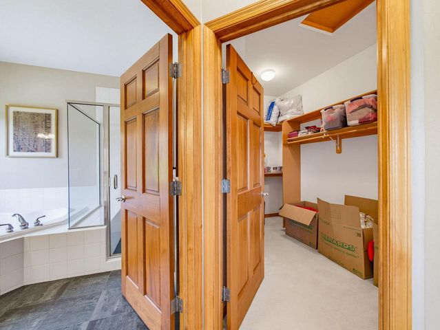 W225N3524 Wethersfield ROAD, Pewaukee, WI 53072
