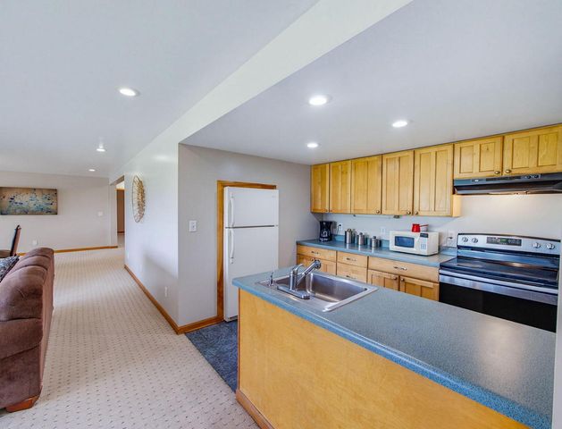 W225N3524 Wethersfield ROAD, Pewaukee, WI 53072