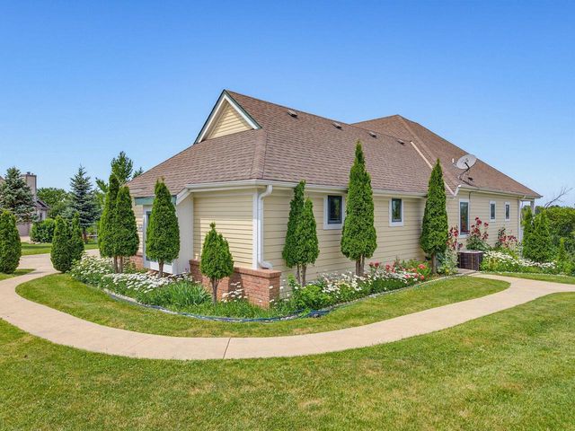 W225N3524 Wethersfield ROAD, Pewaukee, WI 53072