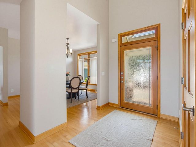 W225N3524 Wethersfield ROAD, Pewaukee, WI 53072