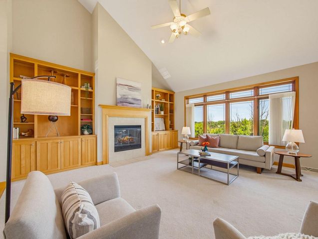 W225N3524 Wethersfield ROAD, Pewaukee, WI 53072