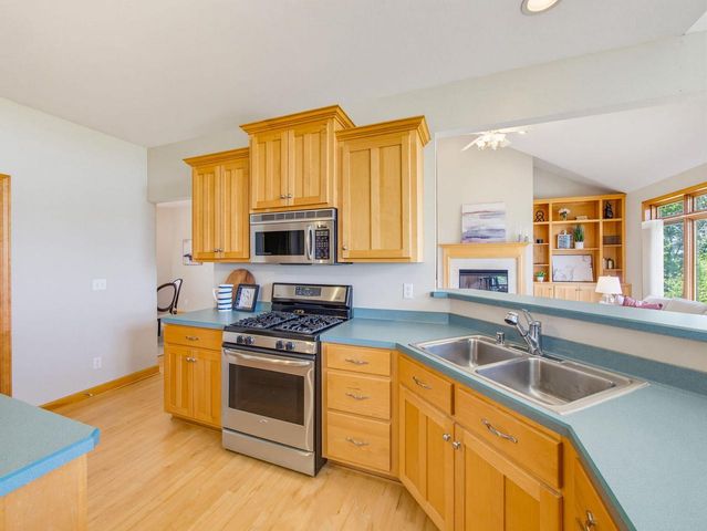 W225N3524 Wethersfield ROAD, Pewaukee, WI 53072