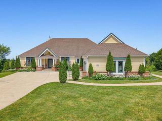 W225N3524 Wethersfield ROAD, Pewaukee, WI 53072