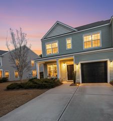 2490 Stadium Drive, North Charleston, SC 29406