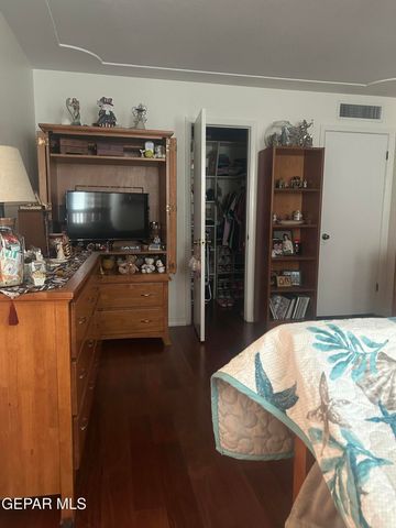 11017 LAKEWOOD Avenue, El Paso, TX 79935