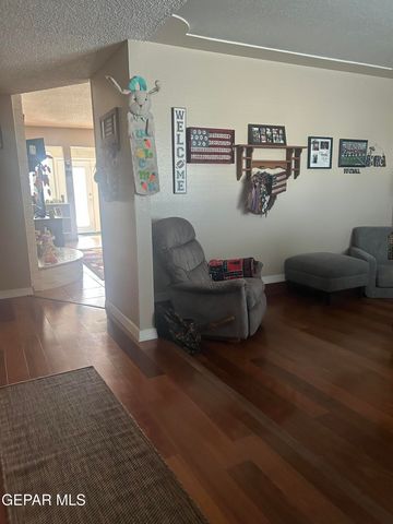 11017 LAKEWOOD Avenue, El Paso, TX 79935