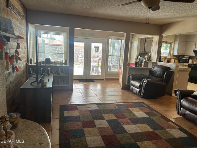 11017 LAKEWOOD Avenue, El Paso, TX 79935