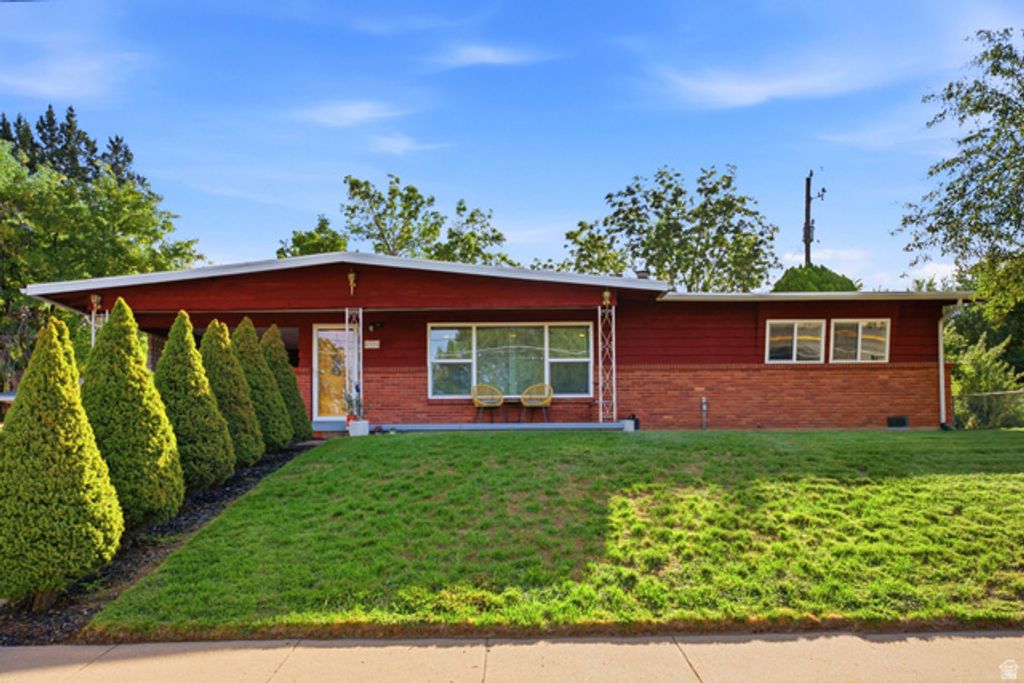 4326 S ADAMS AVE, South Ogden, UT 84403 — exterior