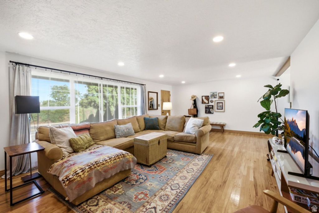 4326 S ADAMS AVE, South Ogden, UT 84403 — photo 4