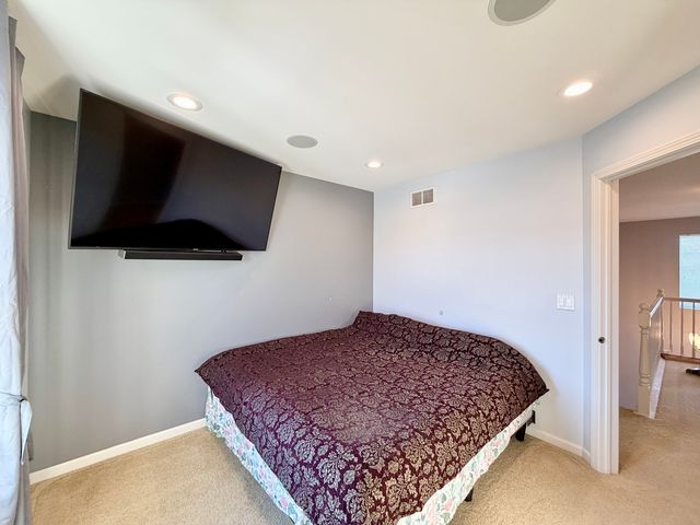 1471 Hearthstone Drive, Hampshire, IL 60140